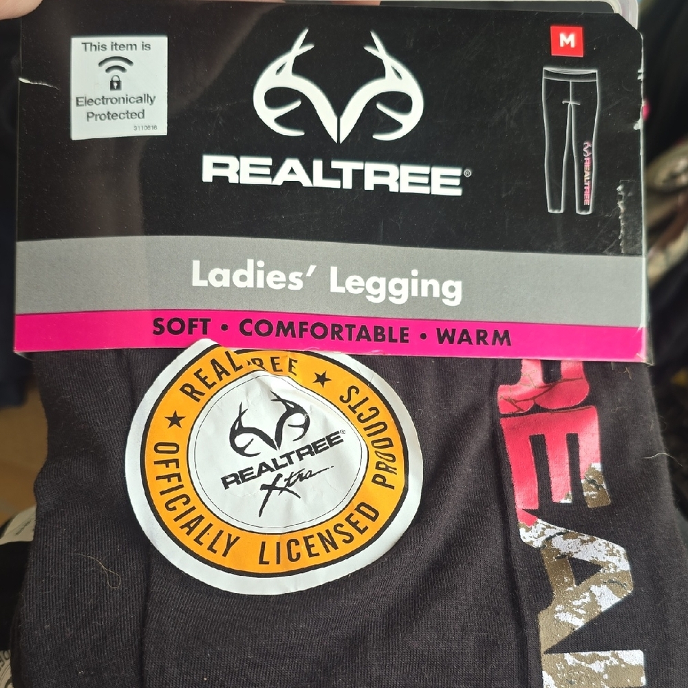 Realtree Ladies' Legging - Black with Pink and Gold Accents